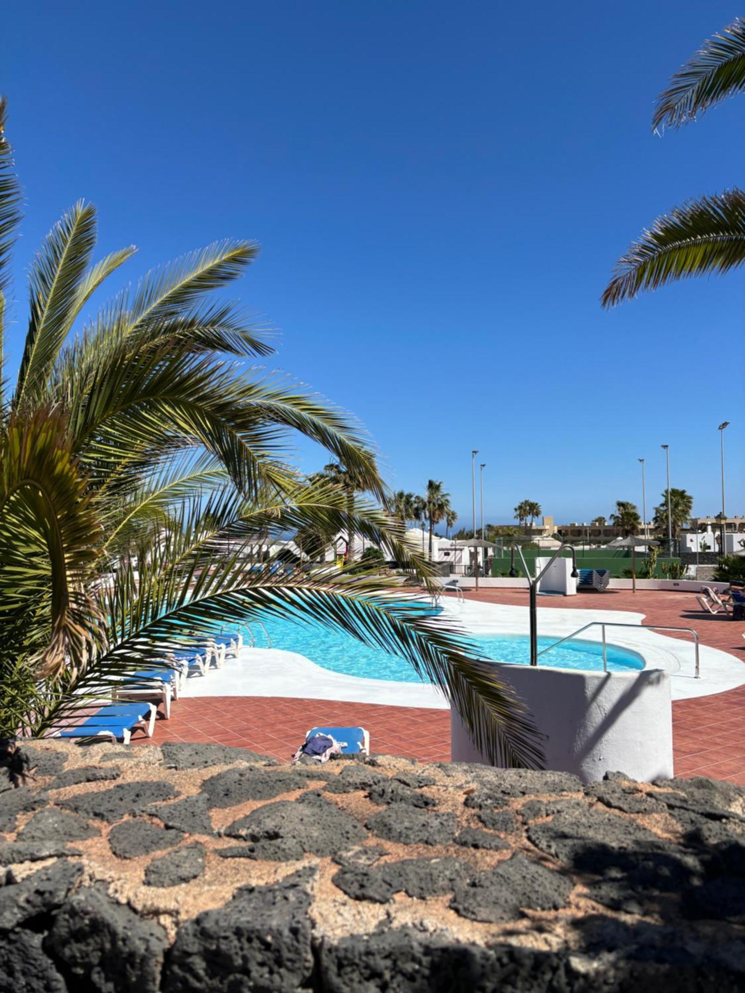 Casa Amplia Y Moderna De 3 Habitaciones En Complejo Con Piscina กอสตา เตกีสเซ ภายนอก รูปภาพ