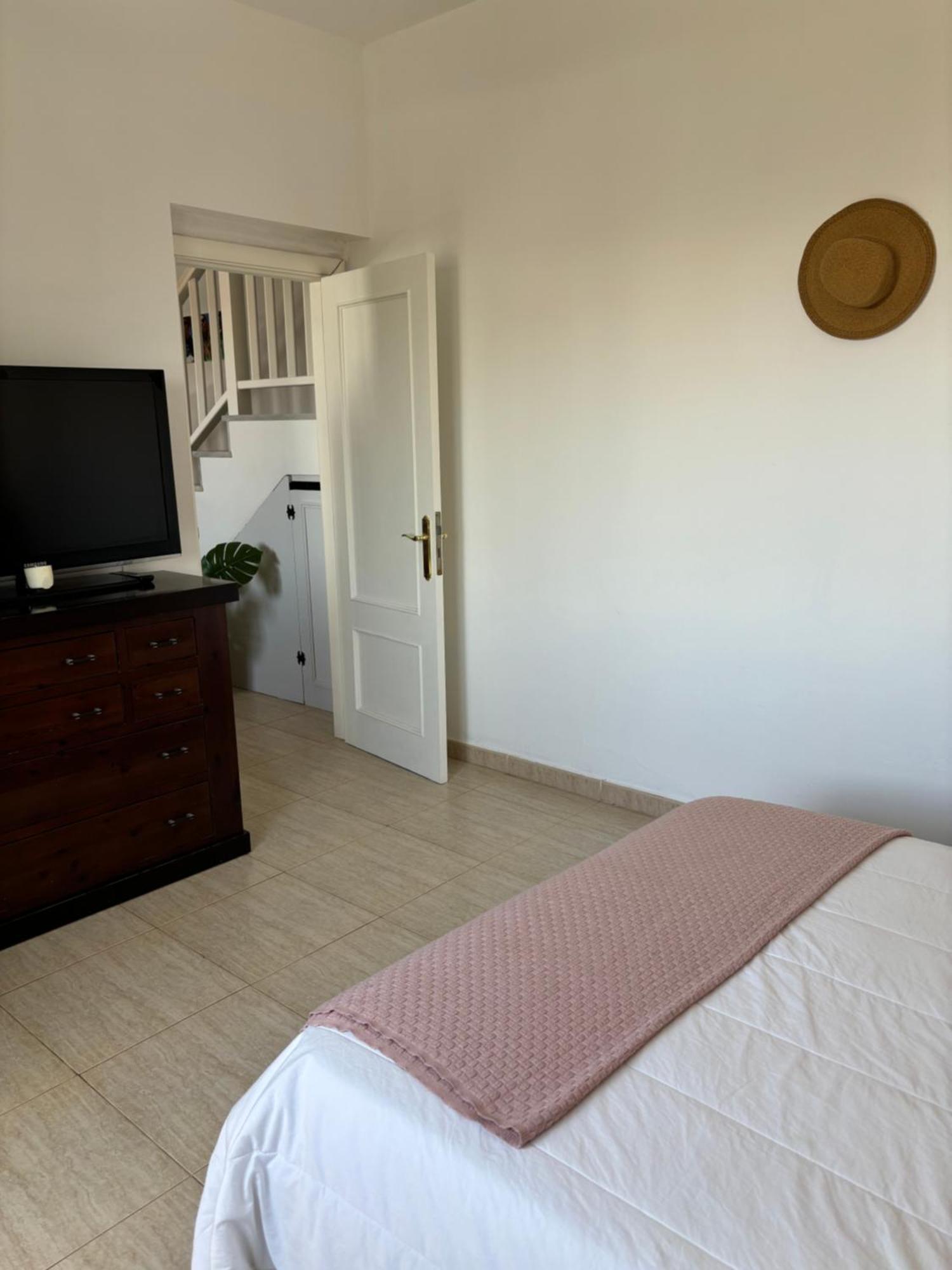 Casa Amplia Y Moderna De 3 Habitaciones En Complejo Con Piscina กอสตา เตกีสเซ ภายนอก รูปภาพ